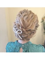 アリーナ 緑が丘店(arena)&nbsp;ハイトーンのお呼ばれアレンジ（N)