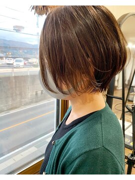 ニコラ(NICOLA) 前下がりショート×透明感カラー