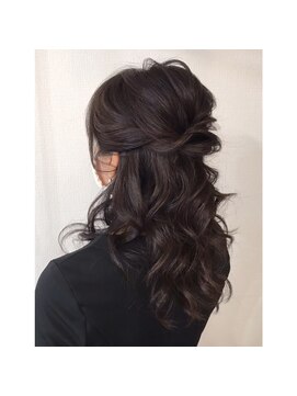 キュア(CURE) ハーフアップ