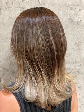 BL ブロッサム 高坂店(BL Blossom) ハイライト バレイヤージュカラー