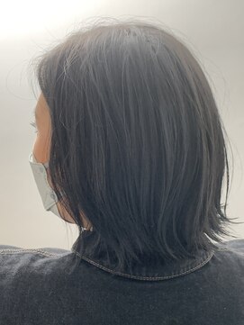 ブルーブラン(blue blanc) 外ハネタイトボブ