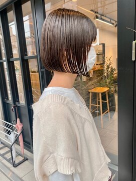 ロット 横浜(lot) イメチェンウェットヘア×美髪ミニボブ[横浜駅]