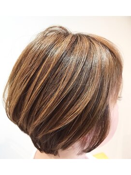 シピ(Chipie) ショートボブ