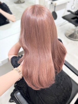 ランテルディ 渋谷(LANTERDIT) 顔周りカット　ペールピンク　艶カラー　ハイトーン　透明感