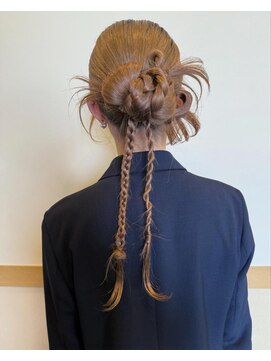 ヴィサージュ(VISAGE) カチモリ風アレンジ