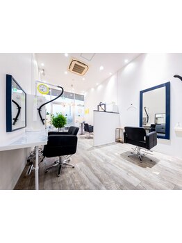 ビジネスシーンもプライベートも！カット専門店でお手頃価格のカットを体験しよう♪