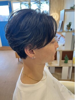 センターパート/マッシュ/ニュアンスパーマなどトレンドを抑えた似合わせに自信◎再現性が高い男前ヘアに◇