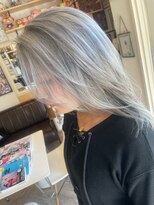 ヘア メイク ココ(hair make coco)&nbsp;人気のホワイトカラー♪♪