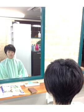 チェレステ(Celeste) 襟足すっきりグラボブ