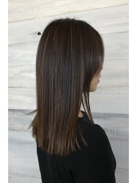 マグサロンギャラリー(Mag salon gallery) 切りっぱなしセミディ