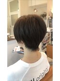 スッキリ目のショートボブ