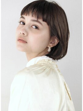 サーカス バイ ビュートリアム 青山(CIRCUS by BEAUTRIUM) 手入れ簡単　ゆったり　ふんわり　耳掛け　２way ミニボブ