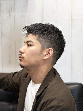 ヨシザワインク プレミアム 横浜 桜木町店(YOSHIZAWA Inc. PREMIUM) ショートピンパーマ風ツーブロックアシメスタイルアップバング