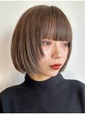 ショートカットショートボブミルクティーベージュカラー前髪あり