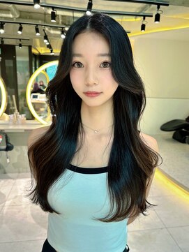 ロンドメリア 天神大名店(Lond Melia) 小顔に見せるヘア/ワンレン/ボブウルフ/ネビージュ/黒髪カタログ