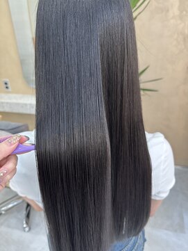 ジーナ サンシャイン通り池袋(Zina) 髪質改善で絹のような艶髪に【Zina清崎こころ】