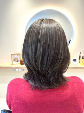 エム(eM) 【after】白髪ぼかし透明感3Dカラー