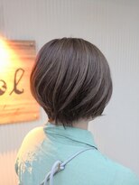 ソル 千葉(Sol) 白髪を隠すだけじゃなく、“魅せる”カラーに