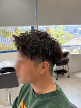 リラ(Rira) ツイストスパイラルパーマ