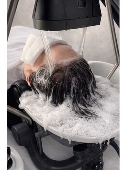 ウヌ ヘアルーム(uNu Hair Room)の写真/男性の頭皮ケアに特化した癒しのヘッドスパ