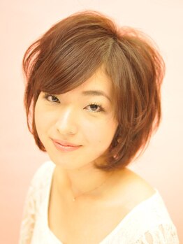 ディーズヘアー(De's HAIR)の写真/カットだけでもまとまりが良く扱いやすい髪質に!!フォルムを美しく見せるカット技術で“なりたい”を実現!!