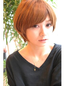 レウナ 外苑前(Reuna) 【３０代・４０代・５０代】大人の女性に人気の耳かけショート