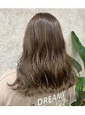 ナチュラルベージュ