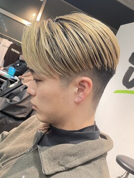 スキル(SKILL) センターパート 前下がり