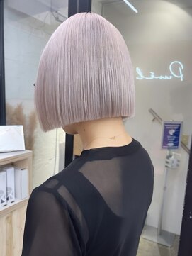 プネル 渋谷(PUNEL) ホワイトブロンド