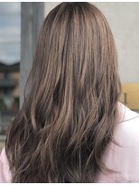 ヘアーデザイン ディードット ウル(D. ulu)&nbsp;やんわり感じるピンクアッシュ