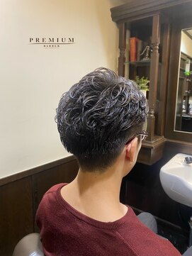 プレミアムバーバー 新宿店(PREMIUM BARBER produce by HIRO GINZA) 七三ナチュラルパーマ