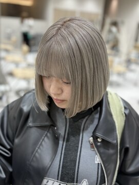 アッドバイケンジ(Add.. by KENJE) ホワイトベージュカラー　【戸塚/戸塚駅】