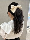 大きめリボンが主役！ゆるふわポニーテールアレンジ