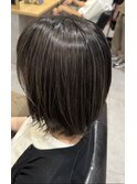 職場でも目立ちすぎない極細ハイライト