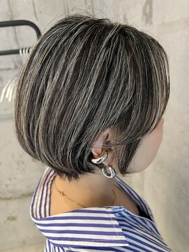 プラスシー(+C) 立体感ショートヘア！福岡ハイライト/福岡地毛にハイライト