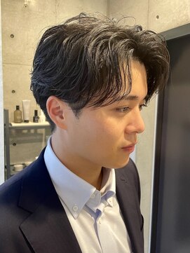 ブルニール 心斎橋(BLEUNIR) メンズ ビジネスヘア　センターパート　ニュアンスパーマ　就活