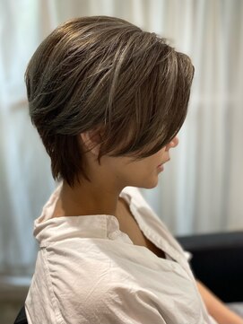 ツムグ 代官山店(TUMUGU) 大人丸みショート・つむじ割れを自然にカバーする美シルエット