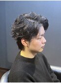ビジネスショートウルフ デザインカールパーマ センターパート