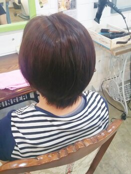 ヘアーカラーカフェ (HAIR COLOR CAFE)の写真/[カラー専門店♪]根本が気になる前に染める、新しい習慣♪お手頃価格だからこそできる定期メンテナンス！