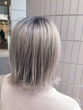 モードケイズ 阿倍野店(MODE K’s) ホワイト系ルーツグラデーションカラー