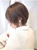 横顔美人ふんわりショート