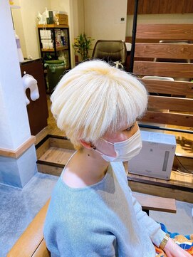 ヘア サロン ルート 幕張(Hair Salon ROUTE) 《大人カッコいい》ハイライトショート [ROUTE幕張店]