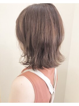 モルニ(MORNI) マロンベージュ_マロンベージュ Aラインボブ かきあげ