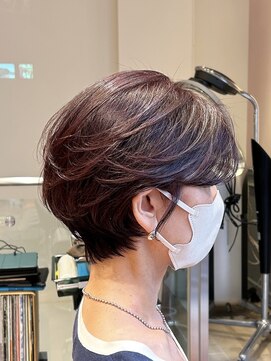 ビュートリアム 梅田(BEAUTRIUM) ショートボブ/耳かけショート/丸みショート/30代/40代/50代/梅田