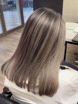 ヴィフ 大船(VIF)&nbsp;バレイヤージュ/ケアブリーチ/ダブルカラーハイライトカラー大船