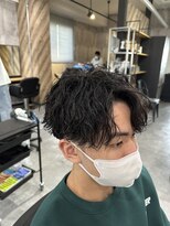 ビカムメンズヘアー 栄店(become men's hair)&nbsp;2wayセンターパート波巻きスパイラルパーマ刈り上げマッシュ