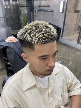 ロンドガルマン 名古屋(Lond GULLMAN) 【Lond GULLMANHide】MEN'S HAIR/スキンフェード/金髪/ショート