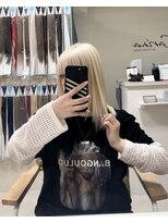 カリーナ(CARINA)&nbsp;ホワイトカラー/ブロンドカラー