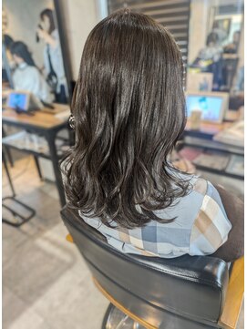 リム(RIM.) 【アッシュ/グレージュ/透明感/ミディアムレイヤー】