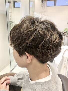 スリーヘアーデザインズ(Three Hair Designs) a